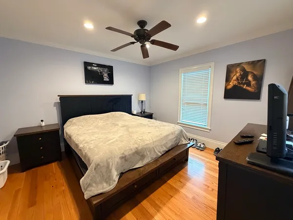 $2,900 | 341 Linwood Avenue, Unit 2, Newton, MA 02460