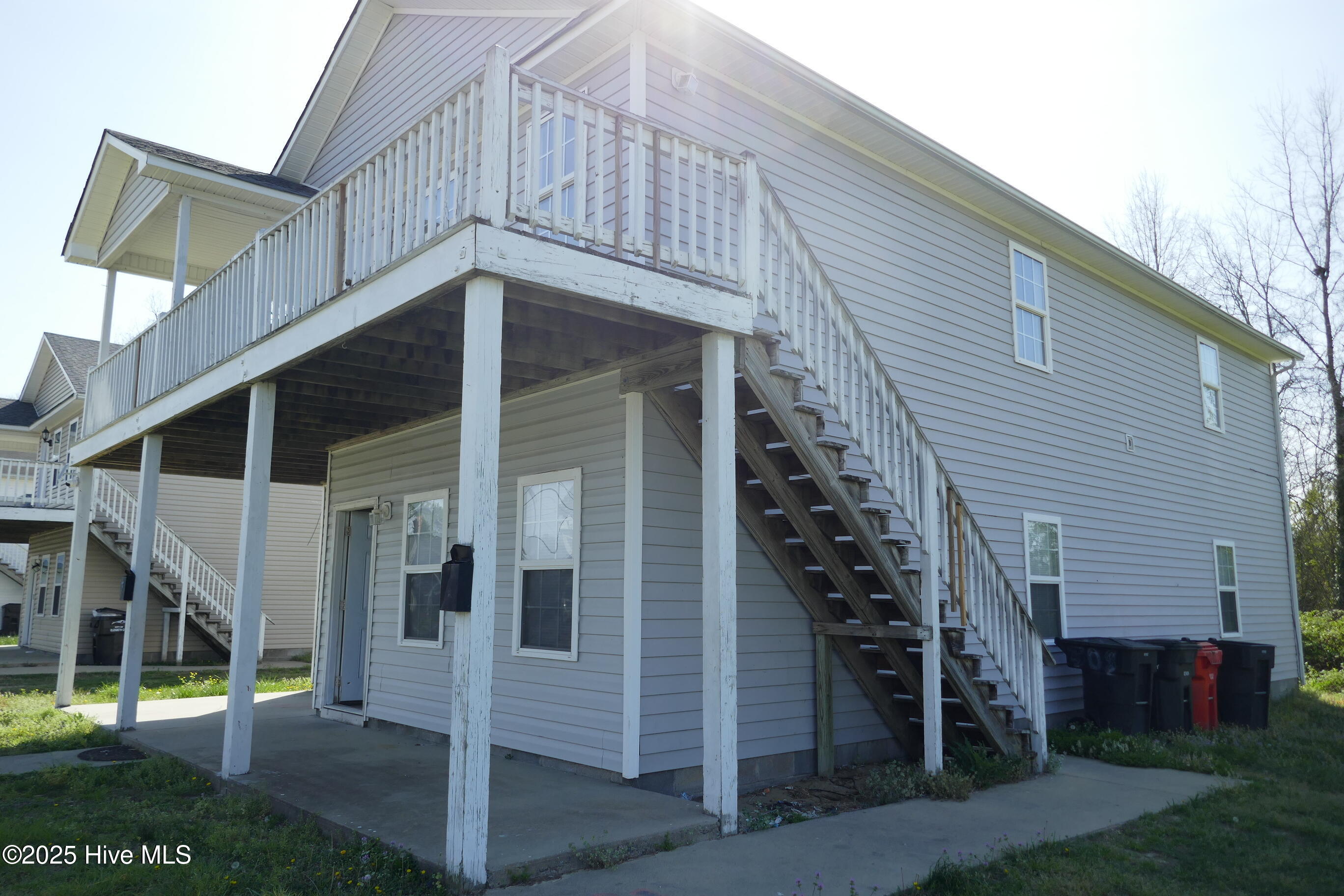 305 Speed Street Elizabeth City, NC 27909 - Photo 1 of 6 Front of Home
