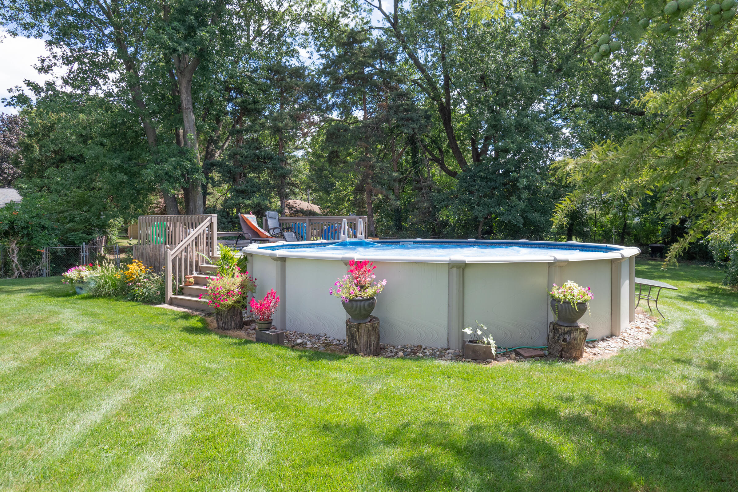 712 Newgate Road Kalamazoo, MI 49006 - Photo 26 of 29 712 Newgate Rd-132