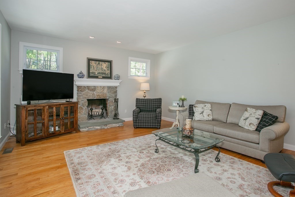 95 High Street Walpole, MA 02081 - Photo 15 of 39 Gallery Image 15