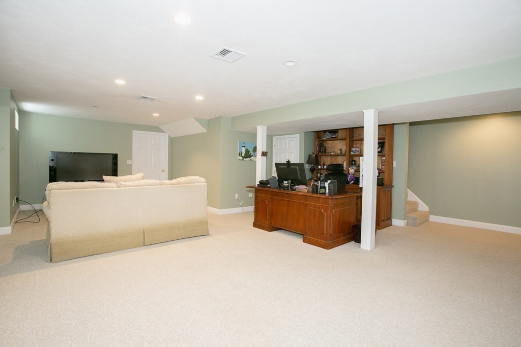 95 High Street Walpole, MA 02081 - Photo 27 of 39 Gallery Image 27