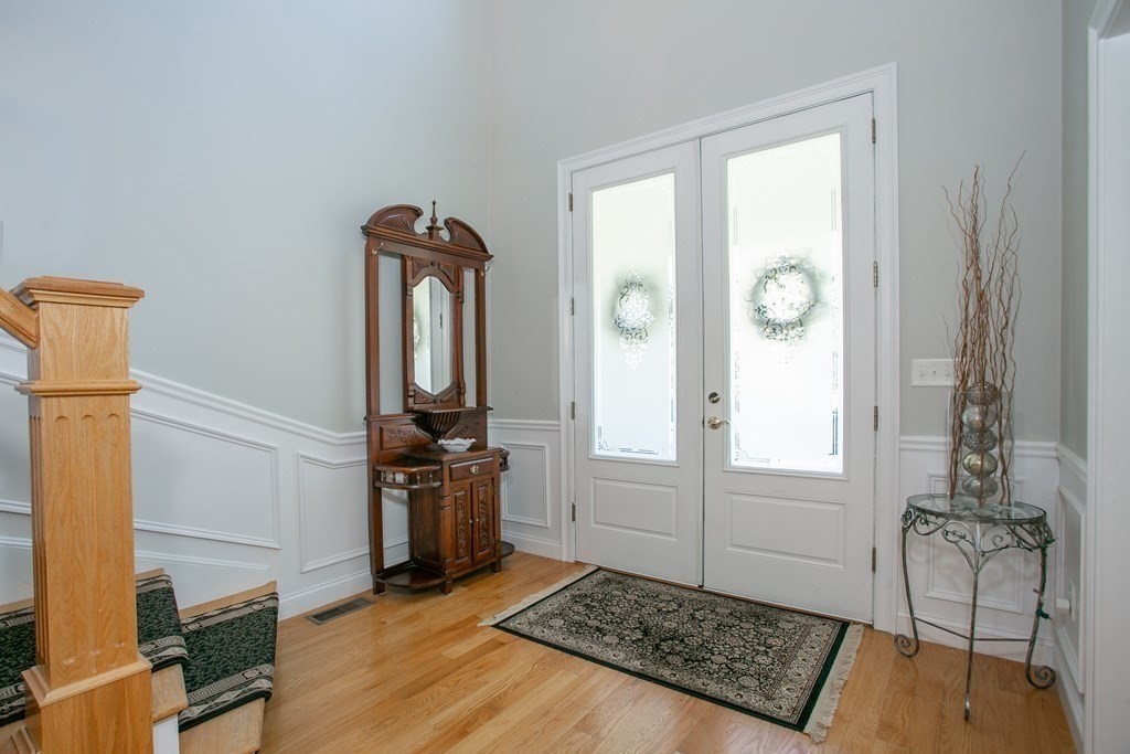 95 High Street Walpole, MA 02081 - Photo 6 of 39 Gallery Image 6