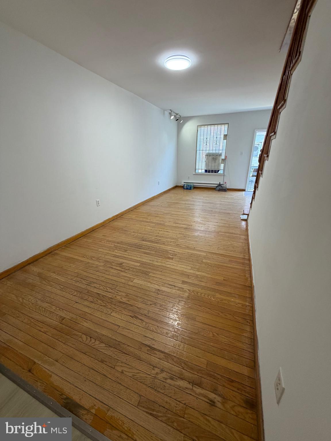 820 Winton Street Philadelphia, PA 19148 - Photo 5 of 13
