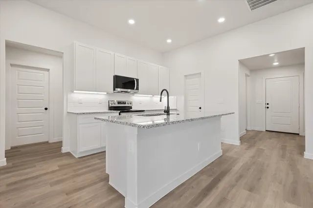 $248,000 | 2408 Aberdeen Avenue, Wolfforth, TX 79382