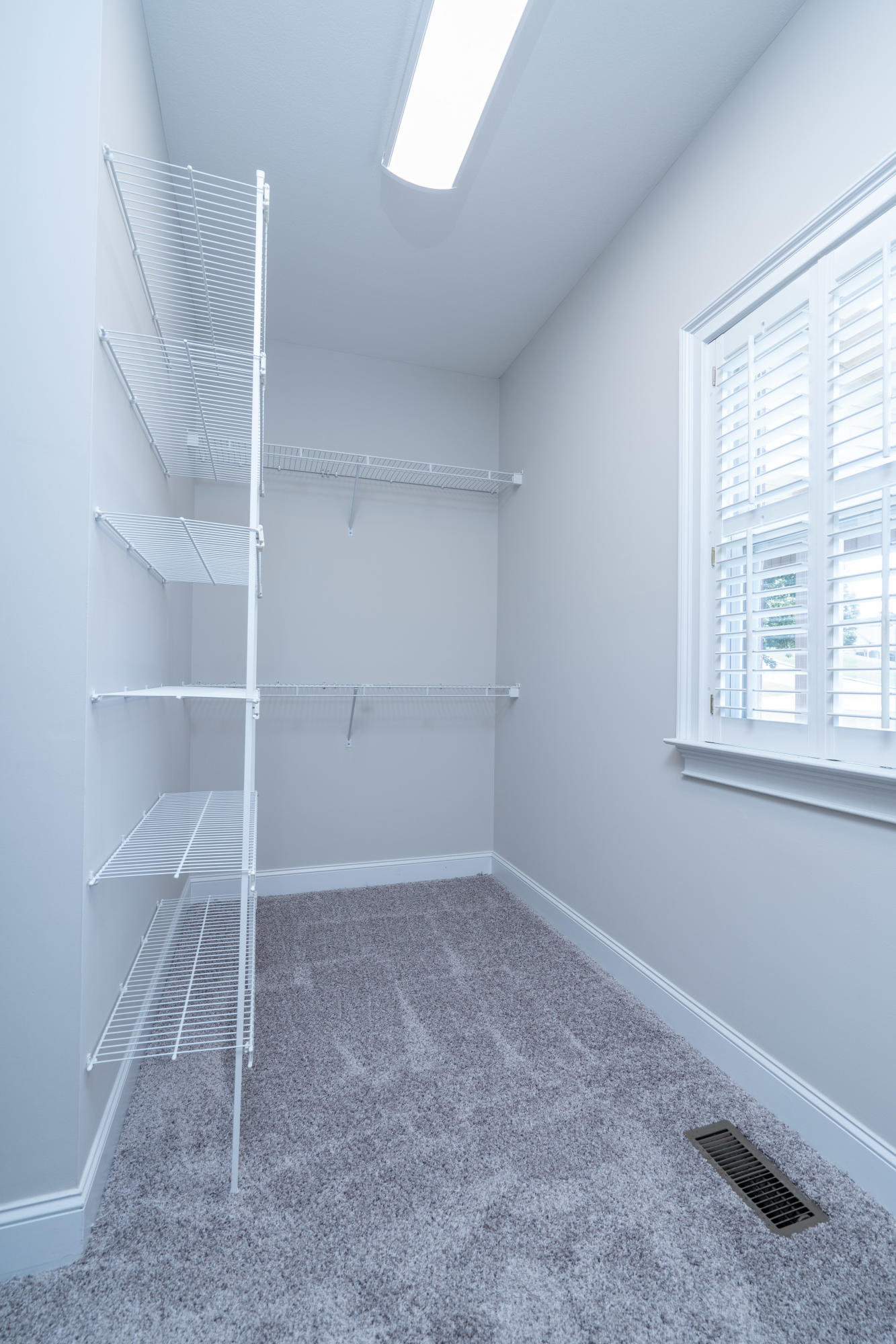 67 Trinity Lane Rock Spring, GA 30739 - Photo 25 of 52 Master Closet