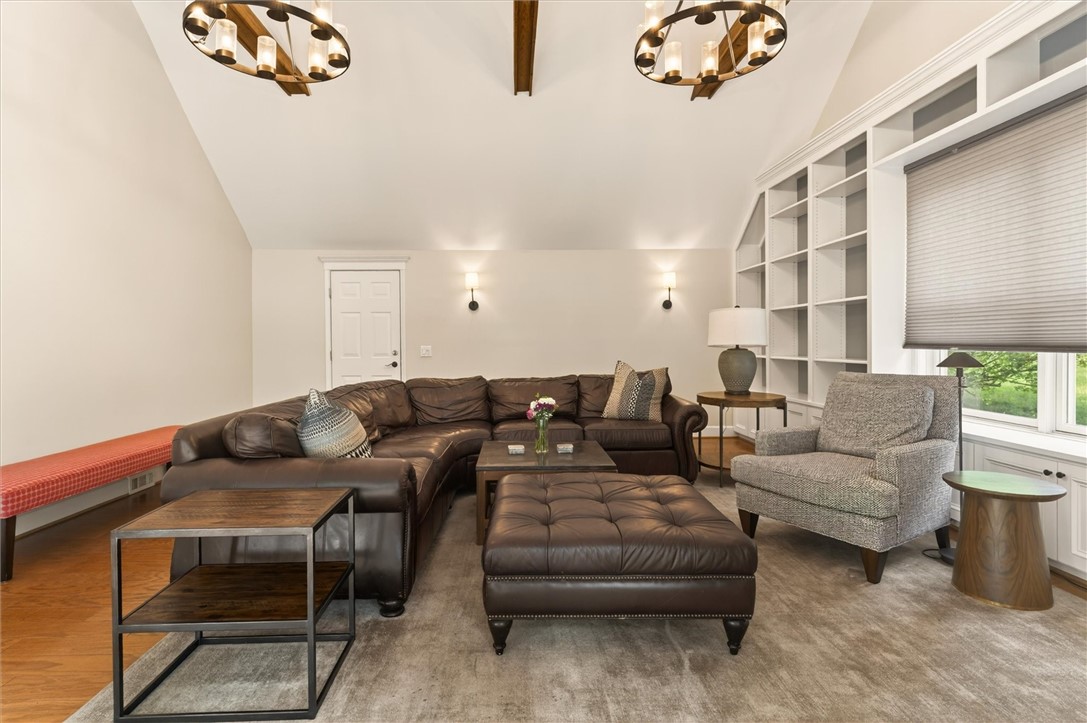161 Tobey Road Pittsford, NY 14534 - Photo 6 of 50
