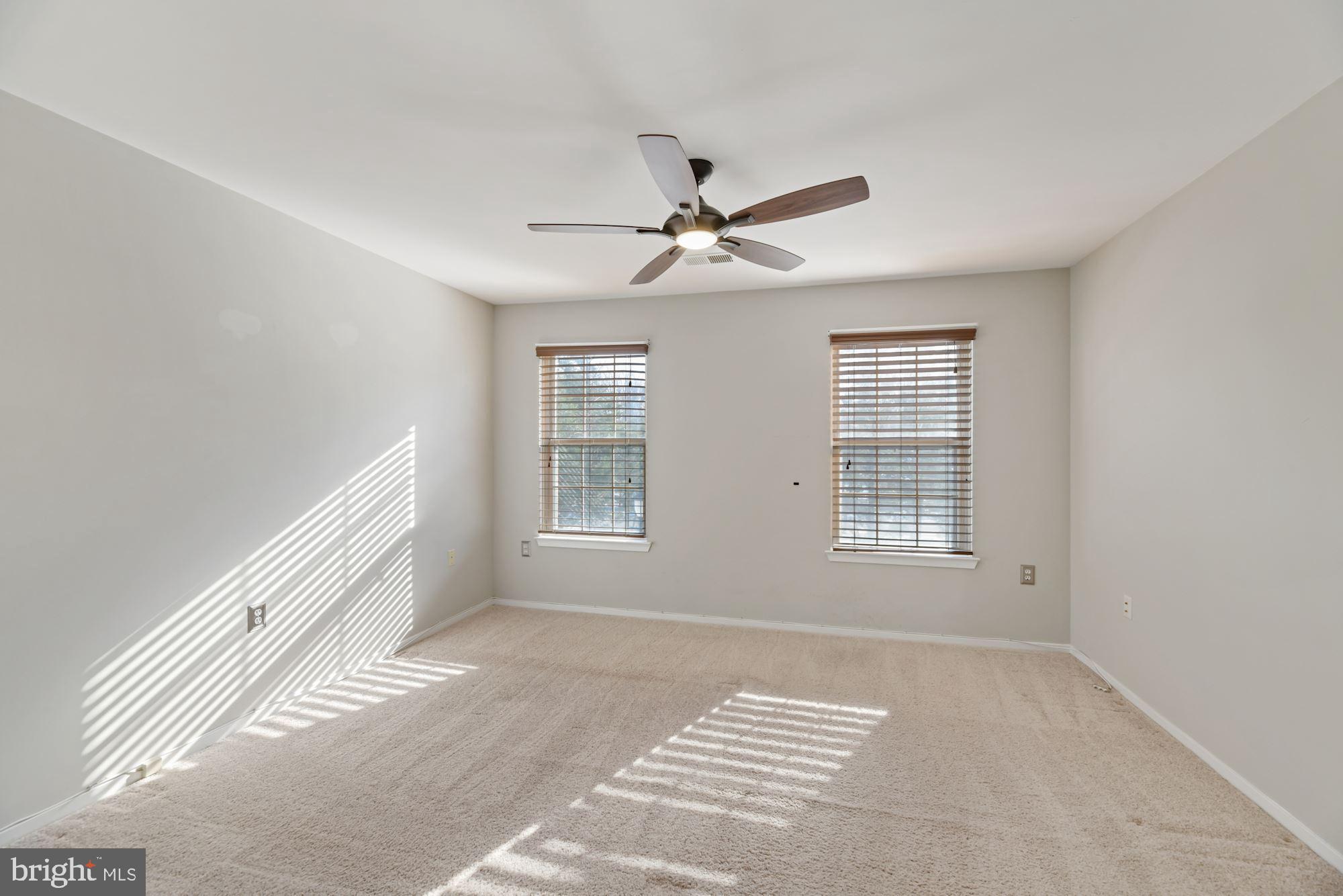 7817 D Harrowgate Circle, Unit 156 Springfield, VA 22152 - Photo 16 of 26 Bedroom w/Window Blinds