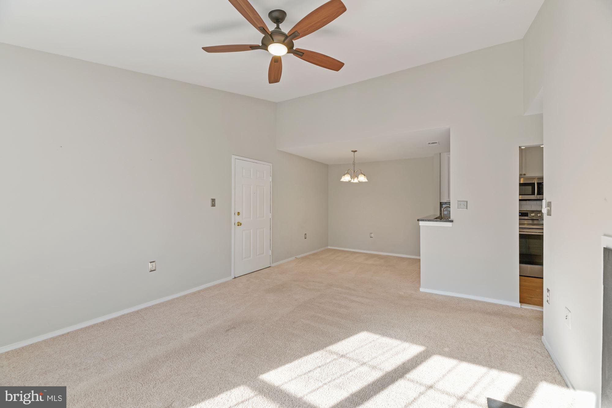 7817 D Harrowgate Circle, Unit 156 Springfield, VA 22152 - Photo 10 of 26 Dining Room