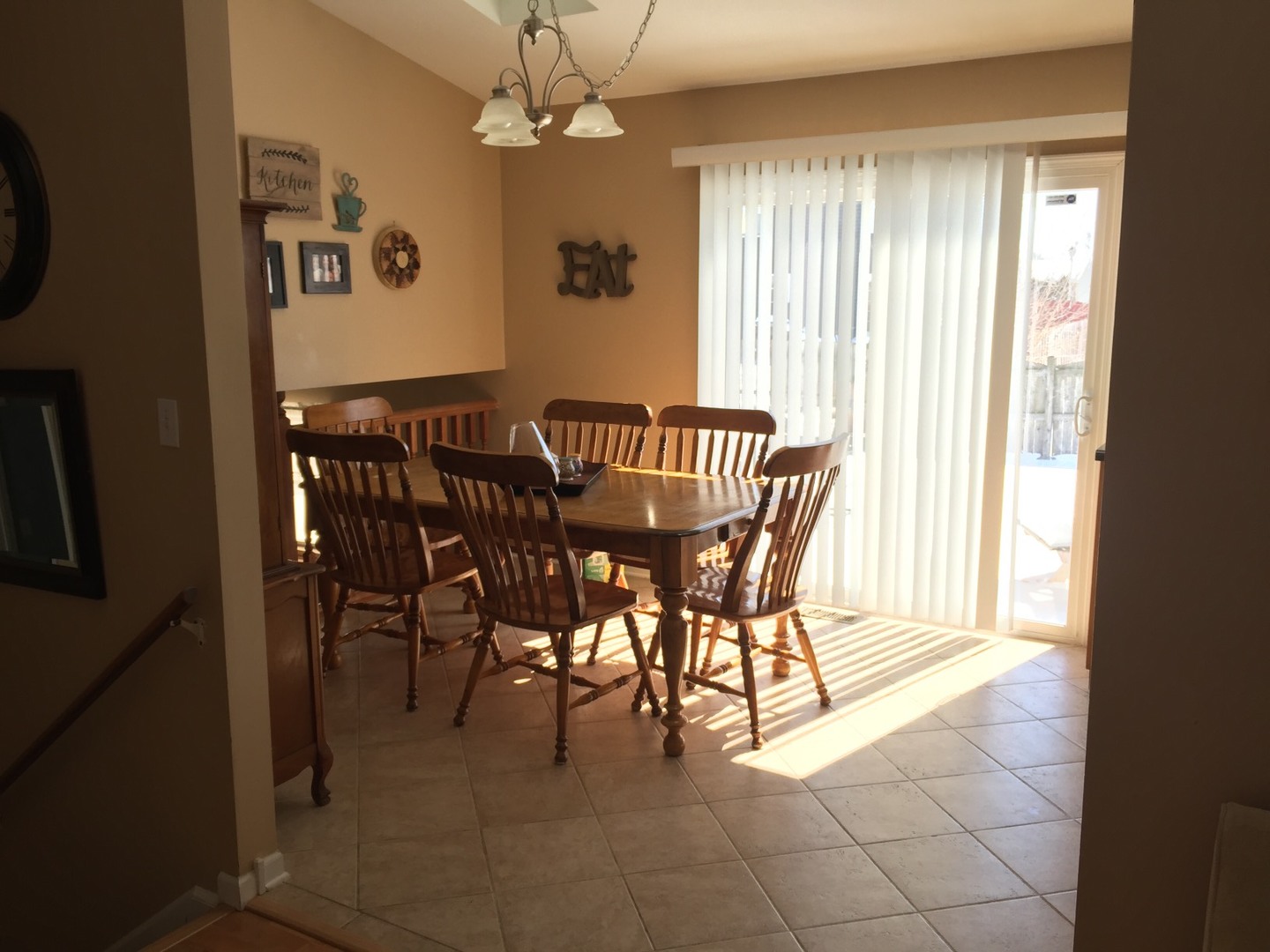 4213 Wren Lane Zion, IL 60099 - Photo 5 of 24