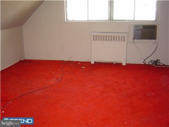 40 Jollybrook Road Levittown, PA 19056 - Photo 6 of 6 a view of empty room with window