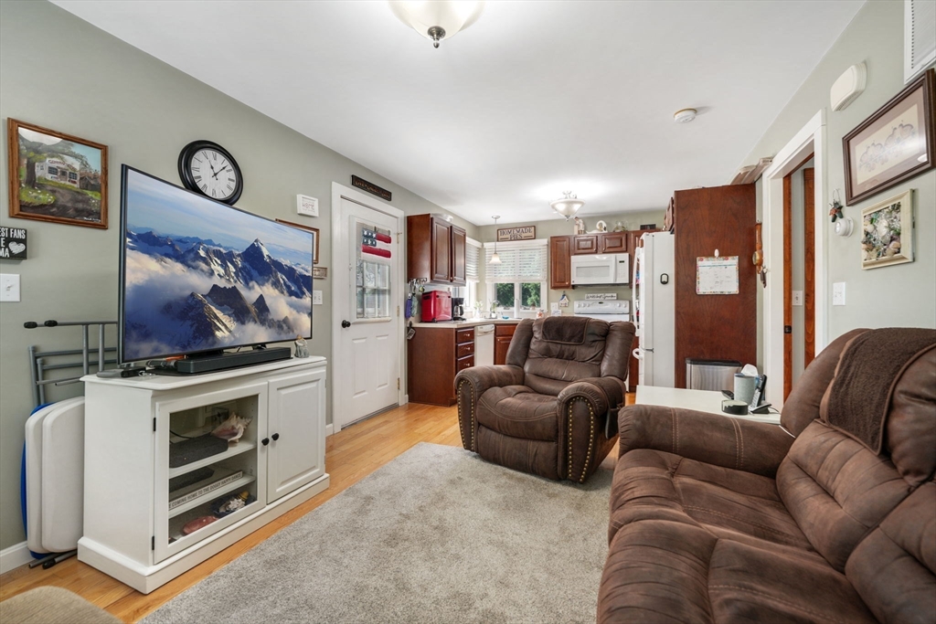 34 River Road Mattapoisett, MA 02739 - Photo 19 of 29 Gallery Image 19