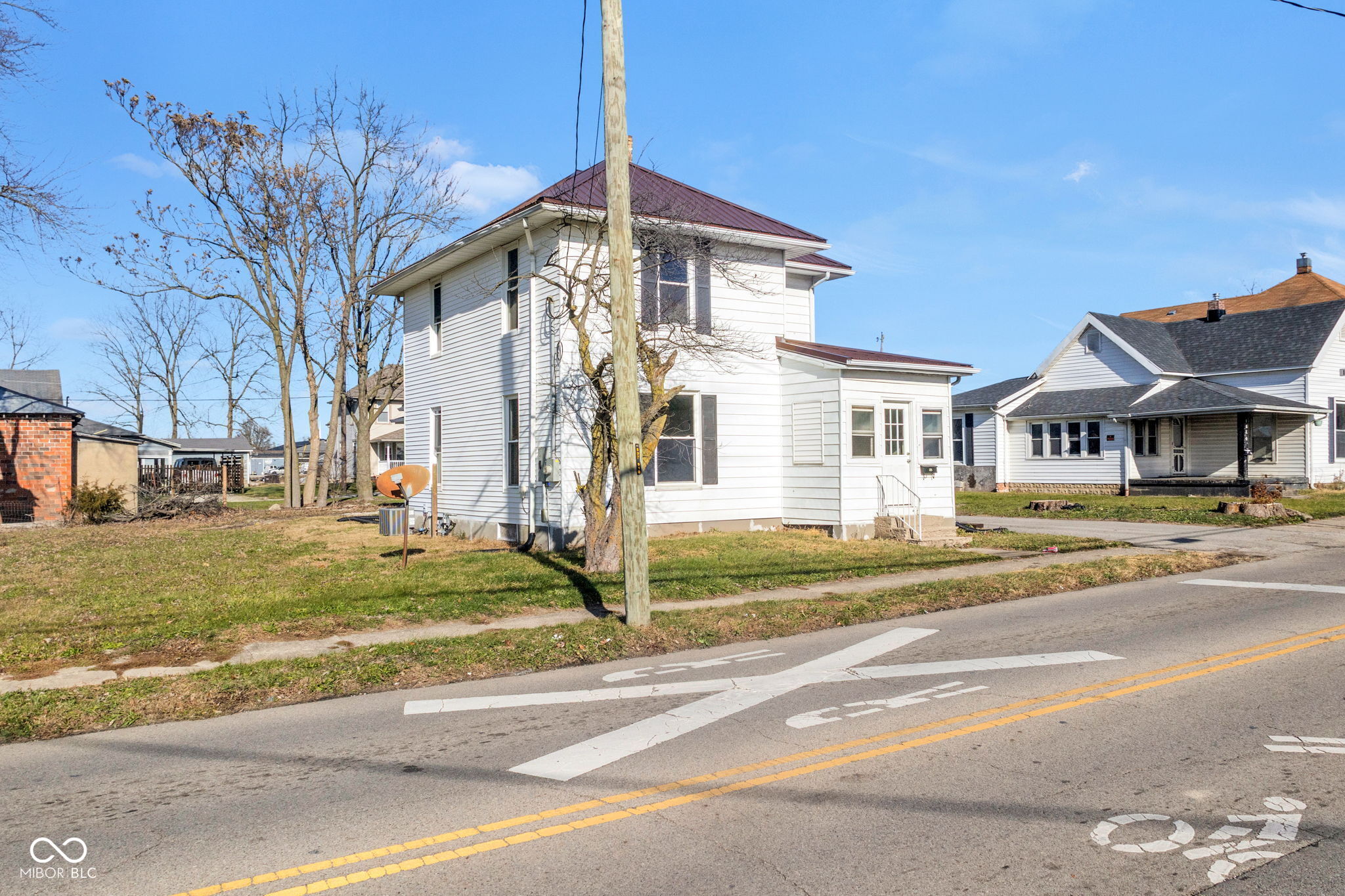 1608 Indiana Avenue New Castle, IN 47362 - Photo 3 of 36