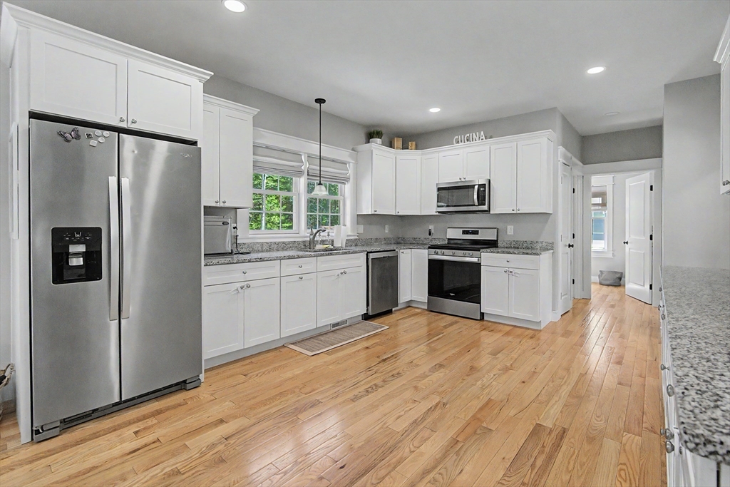 377 Rebecca Road Northbridge, MA 01588 - Photo 30 of 40