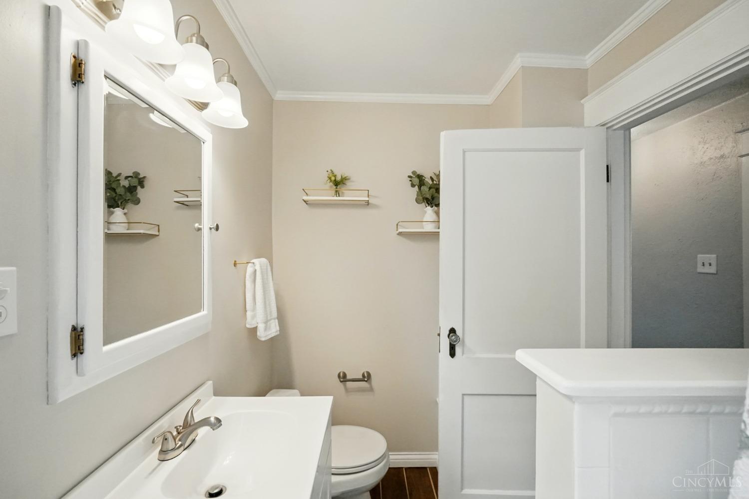 6512 Roe Street Cincinnati, OH 45227 - Photo 19 of 33 Gallery Image 19