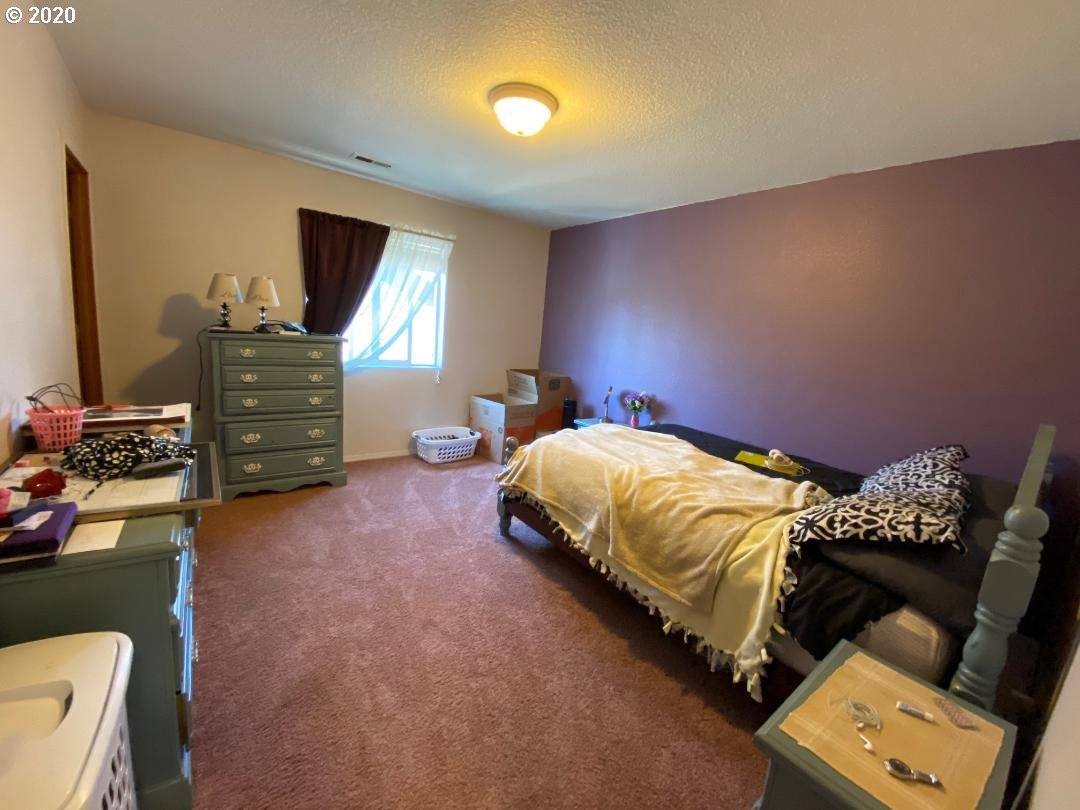 6259 Southeast 32nd Terrace Gresham, OR 97080 - Photo 14 of 24