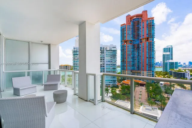 $20,000 | 50 South Pointe Drive, Unit 1506, Miami Beach, FL 33139
