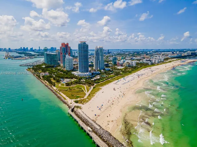 $20,000 | 50 South Pointe Drive, Unit 1506, Miami Beach, FL 33139