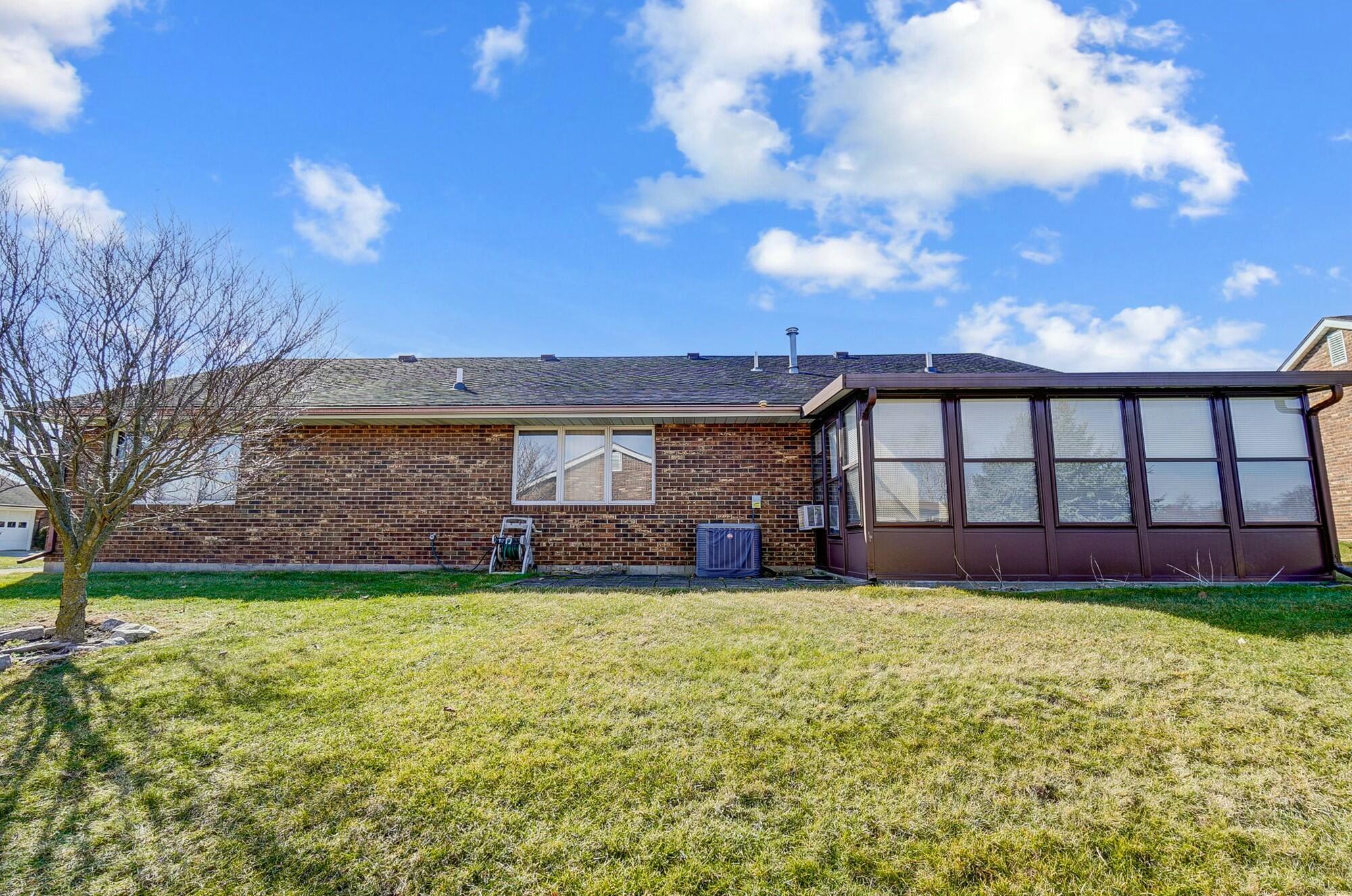 1048 Carson Lane Springfield, OH 45503 - Photo 25 of 32 Gallery Image 25