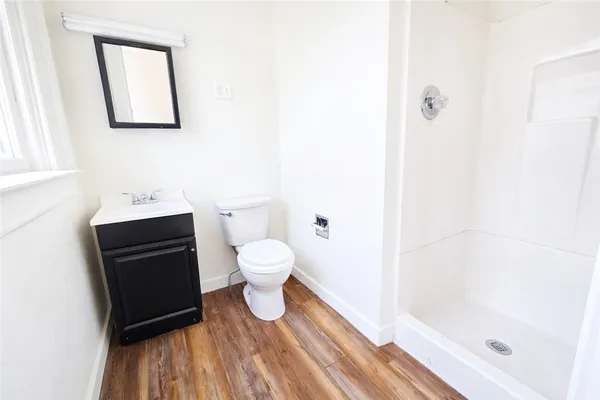 $950 | 134-136 Castle Street, Unit 2, Geneva City, NY 14456