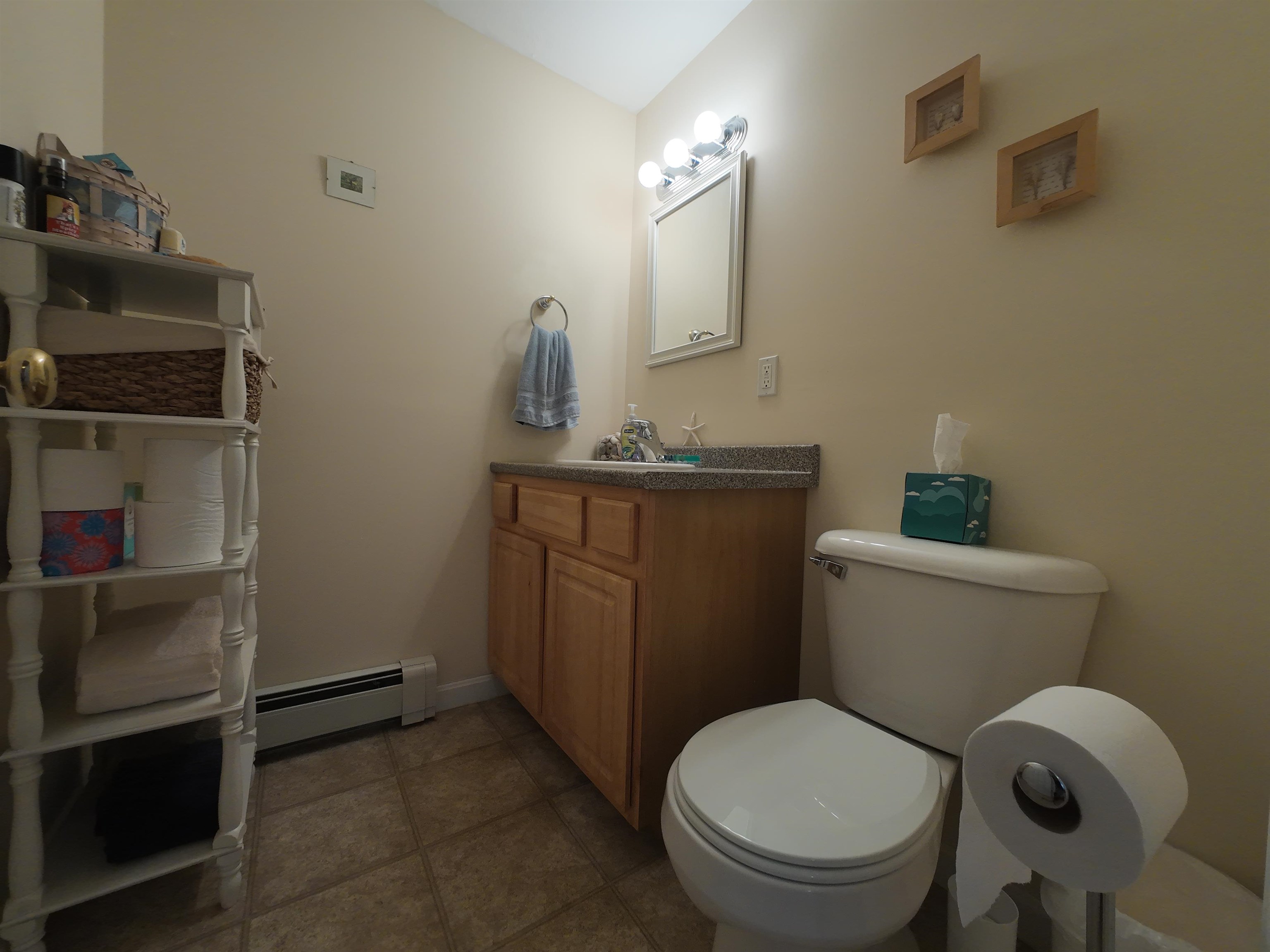 211 West Mitchell Street Manchester, NH 03103 - Photo 6 of 35