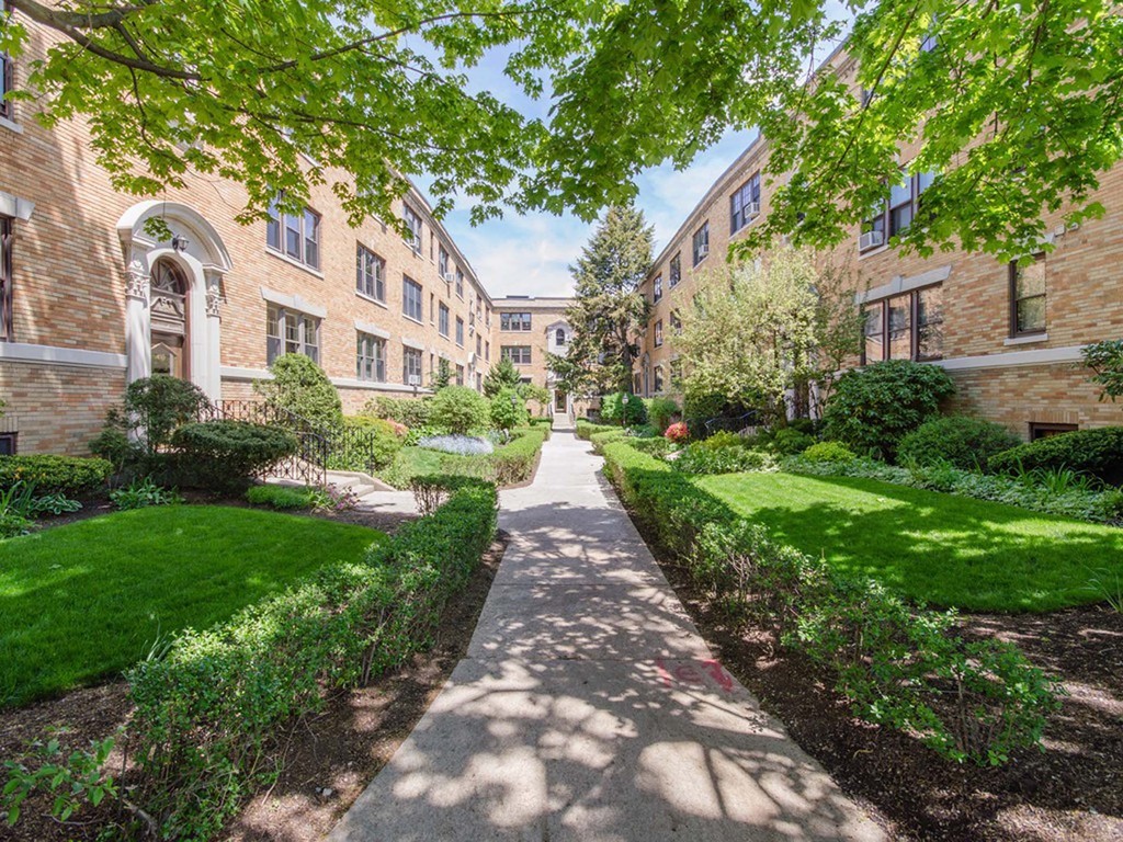 411 Washington Street, Unit 5 Brookline, MA 02446 - Photo 12 of 14