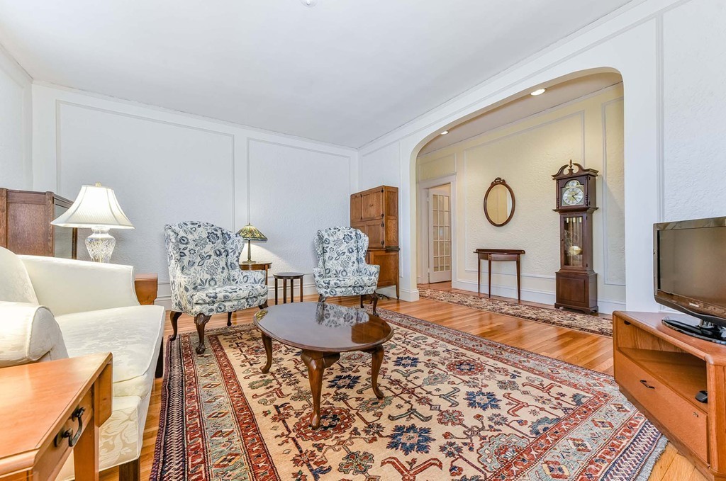 411 Washington Street, Unit 5 Brookline, MA 02446 - Photo 5 of 14