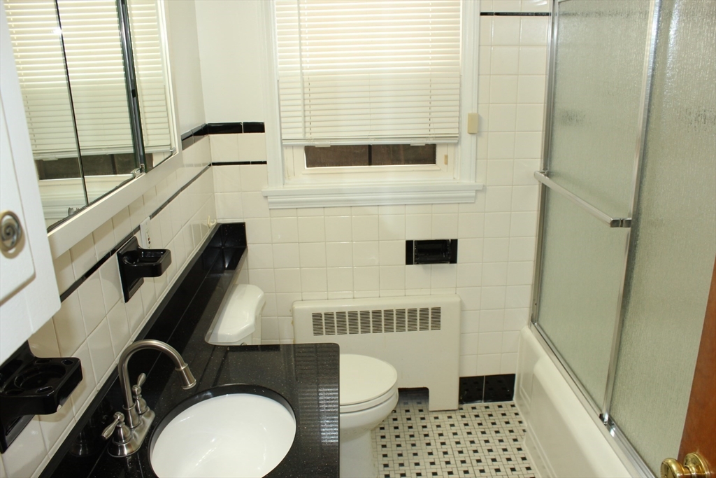 41 Eagle Road Worcester, MA 01605 - Photo 20 of 28