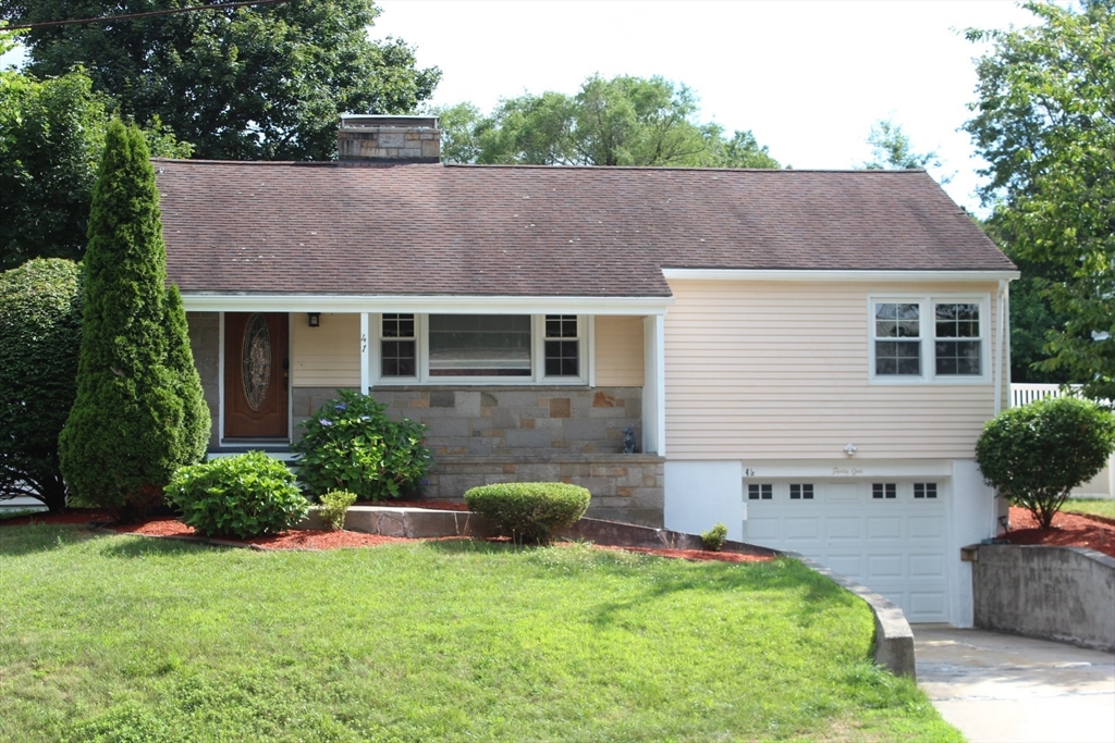 41 Eagle Road Worcester, MA 01605 - Photo 2 of 28