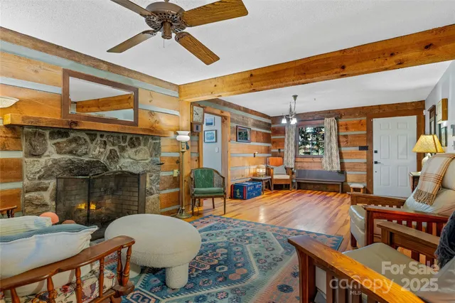 $535,000 | 499 East Poplar Drive, Hendersonville, NC 28792