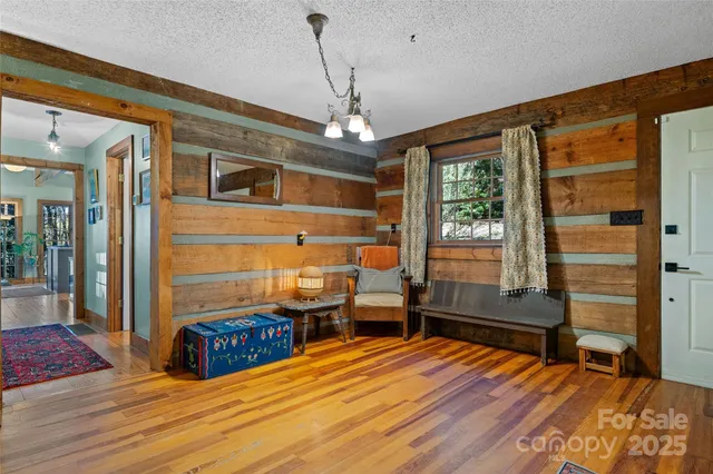 $535,000 | 499 East Poplar Drive, Hendersonville, NC 28792