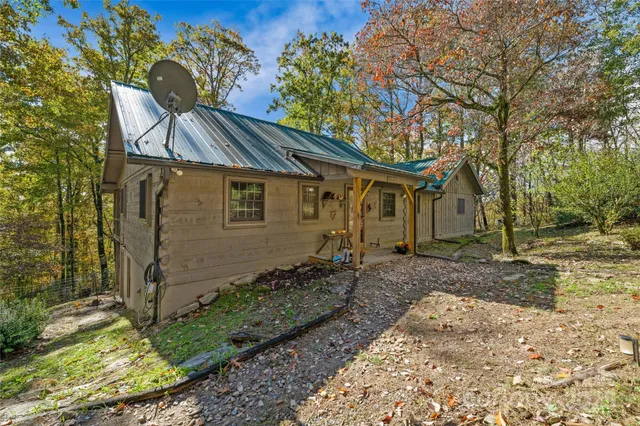 $535,000 | 499 East Poplar Drive, Hendersonville, NC 28792