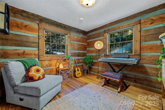 $535,000 | 499 East Poplar Drive, Hendersonville, NC 28792