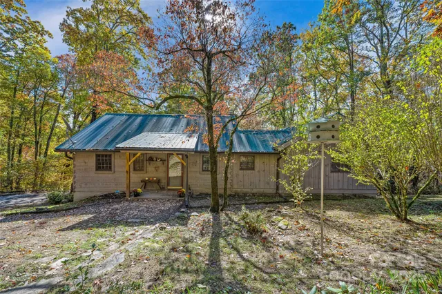 $535,000 | 499 East Poplar Drive, Hendersonville, NC 28792