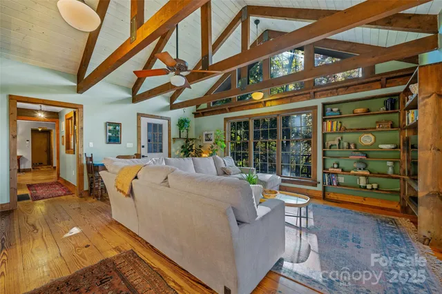 $535,000 | 499 East Poplar Drive, Hendersonville, NC 28792