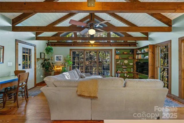 $535,000 | 499 East Poplar Drive, Hendersonville, NC 28792