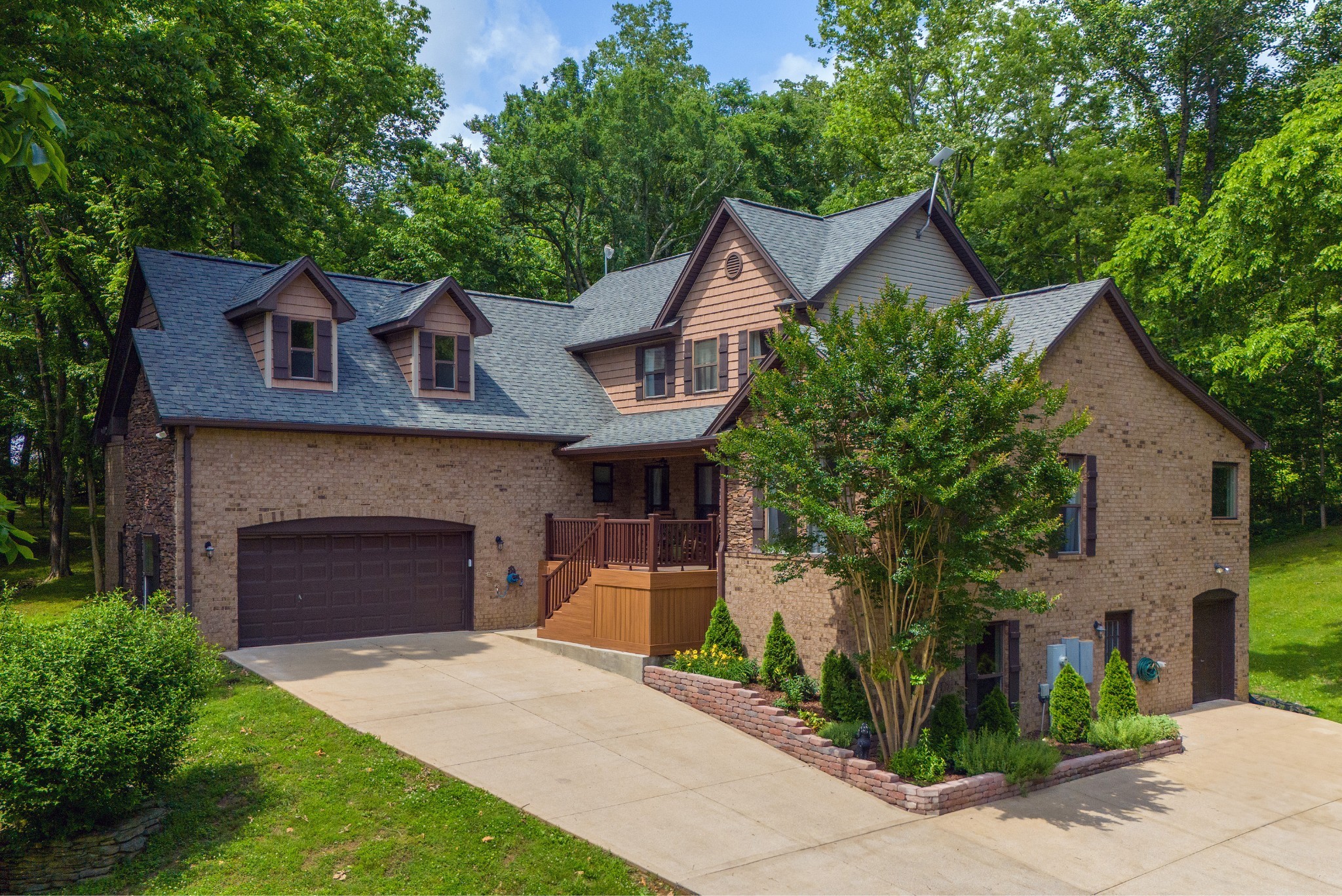 555 Flippen Road Lebanon, TN 37087 - Photo 54 of 54 a front view of a house with a garden