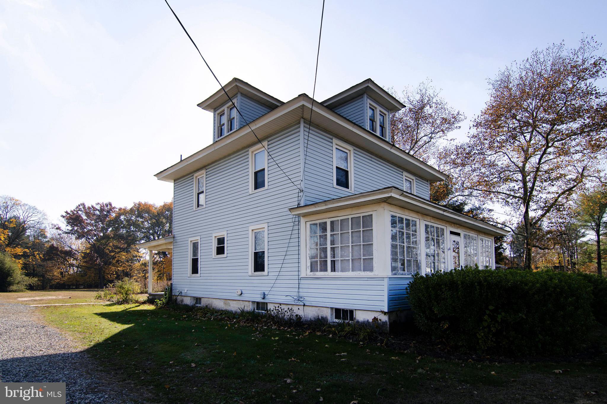 546 Williamstown Road Sicklerville, NJ 08081 - Photo 2 of 44 a view of house with garden