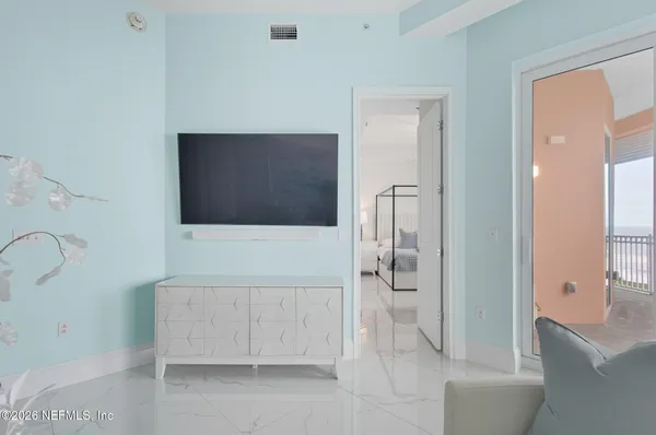 $7,000 | 200 Ocean Crest Drive, Unit 1111, Palm Coast, FL 32137