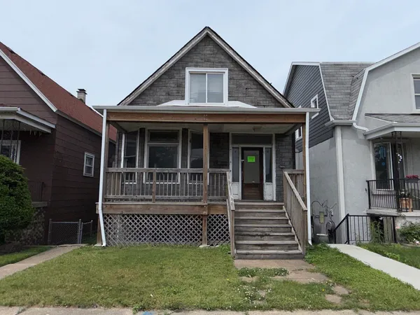 $89,000 | 10606 South Ave G, Chicago, IL 60617