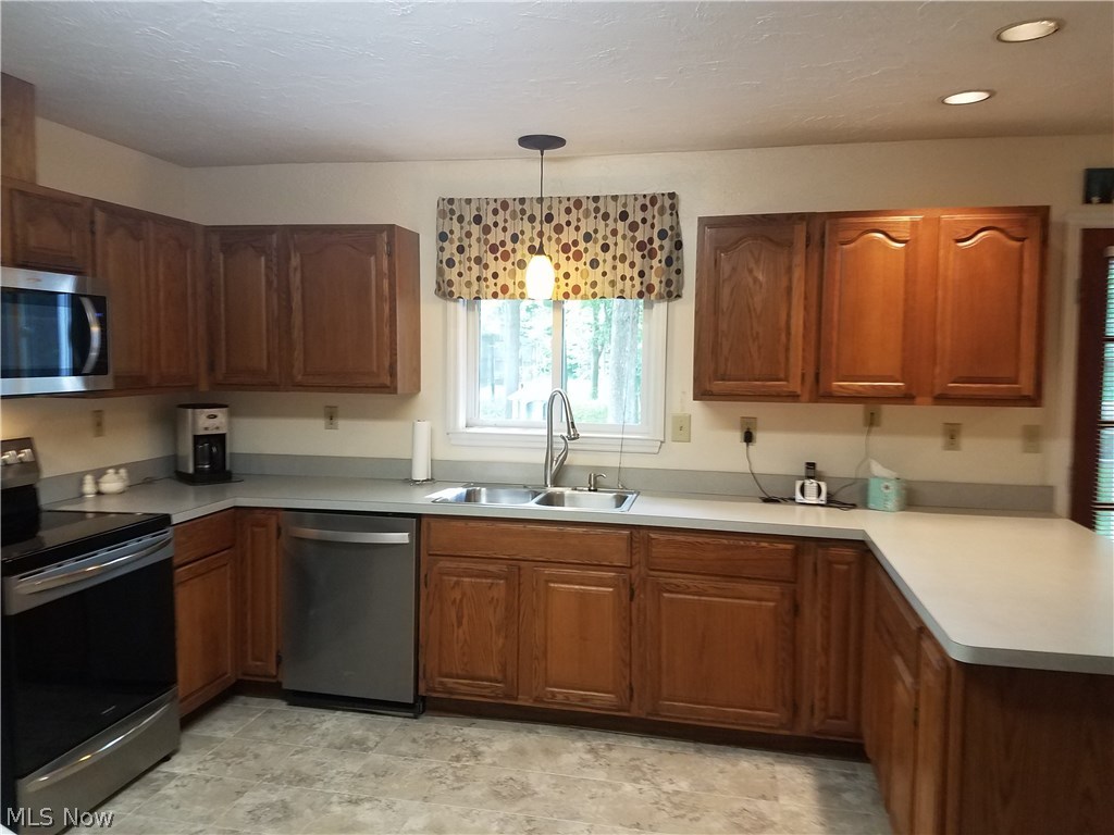16510 Old State Road Middlefield, OH 44062 - Photo 20 of 35
