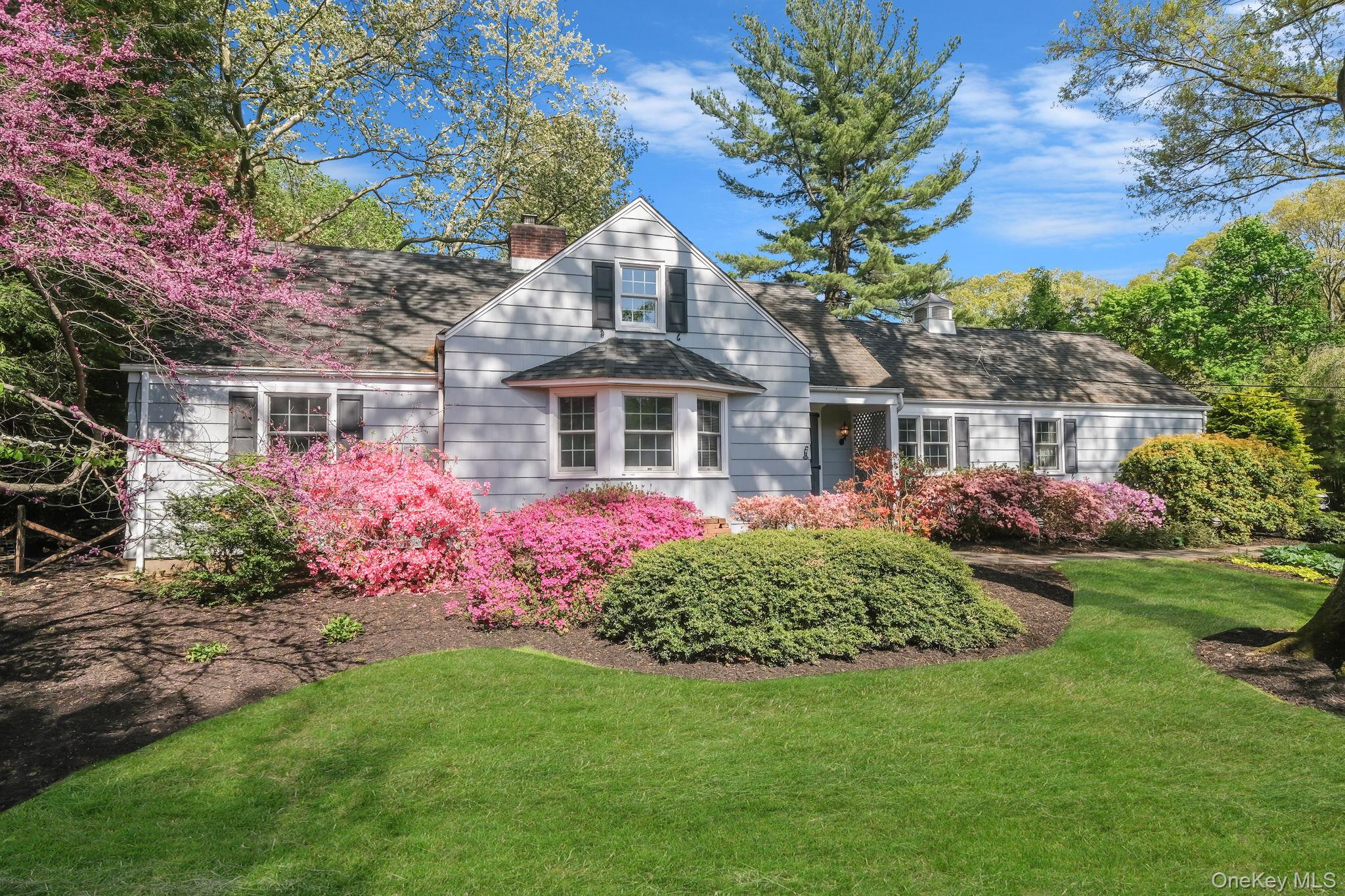 194 Huntington Bay Road Huntington, NY 11743 - Photo 1 of 50