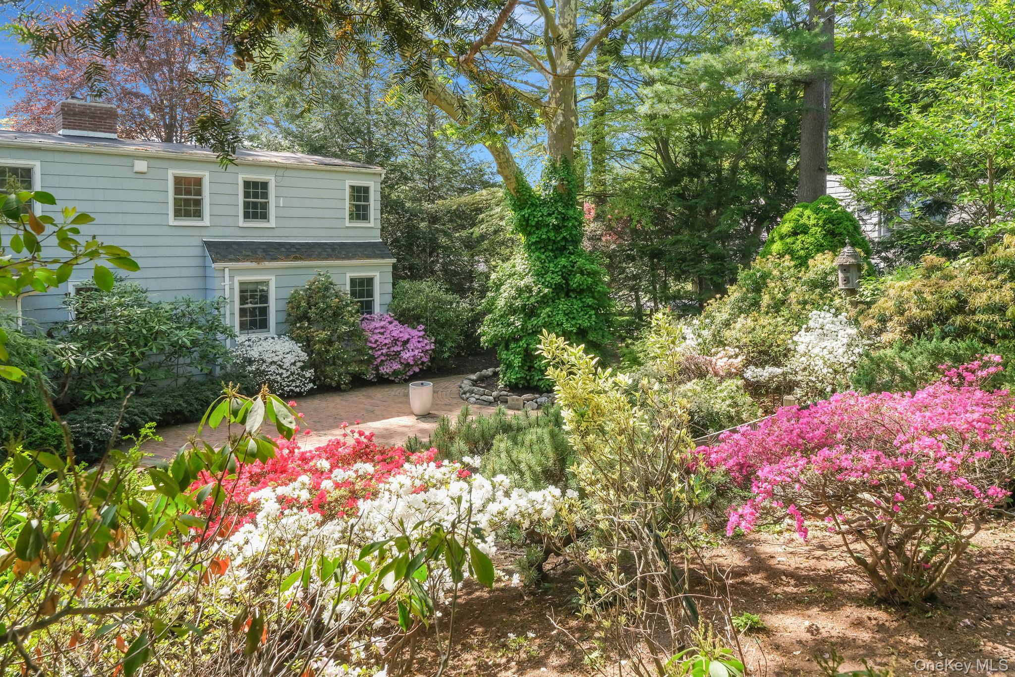 194 Huntington Bay Road Huntington, NY 11743 - Photo 12 of 50