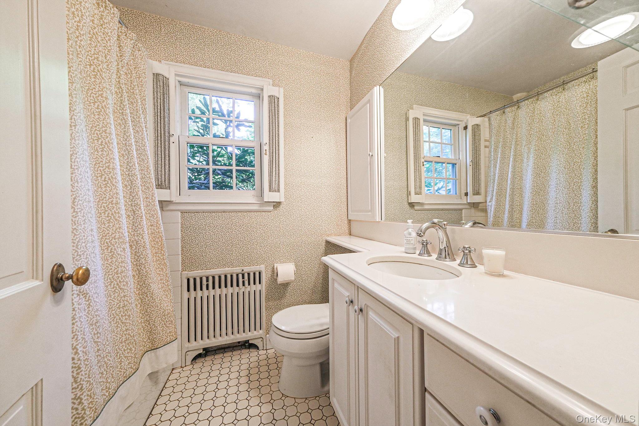 194 Huntington Bay Road Huntington, NY 11743 - Photo 30 of 50