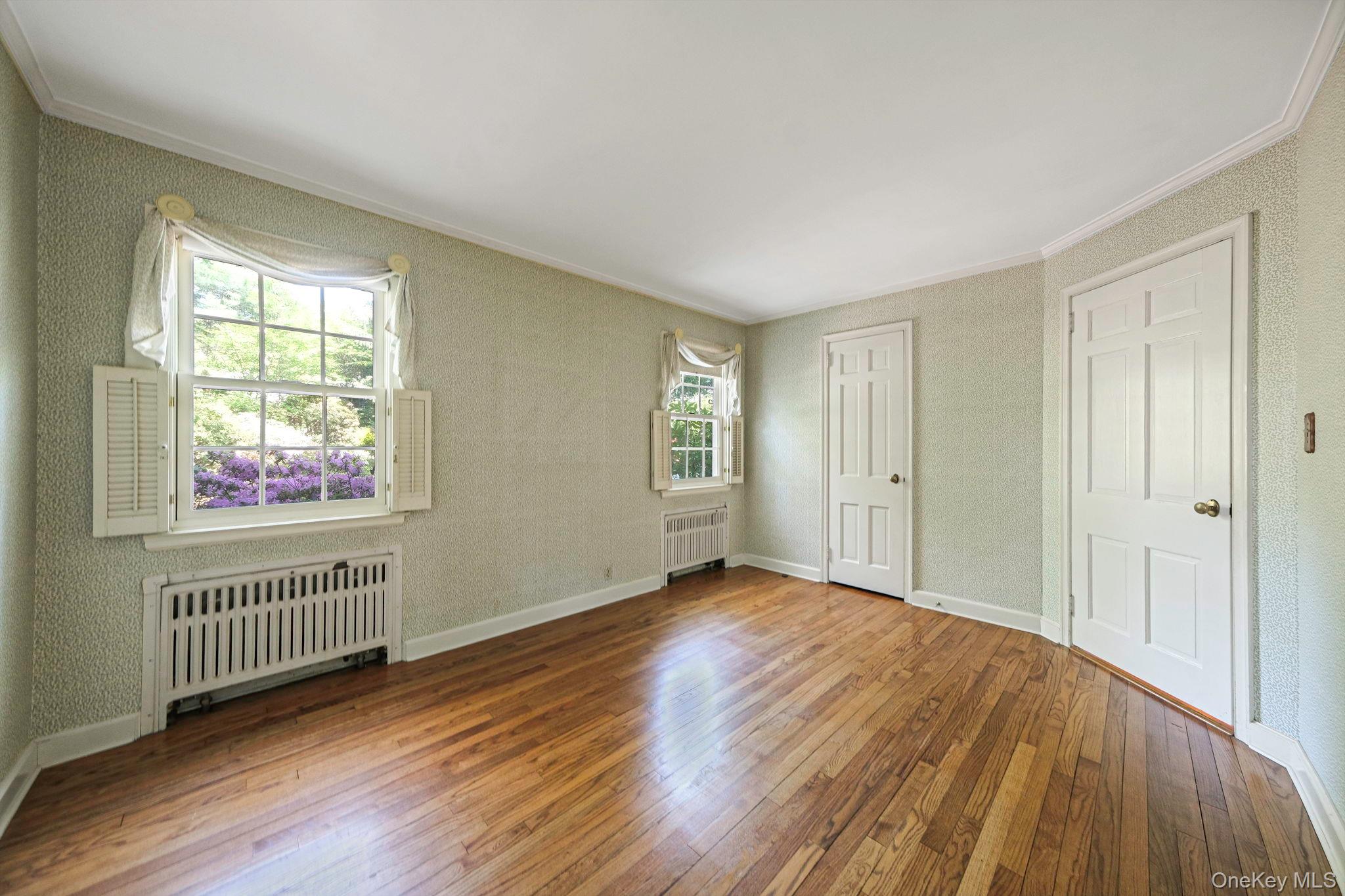 194 Huntington Bay Road Huntington, NY 11743 - Photo 33 of 50