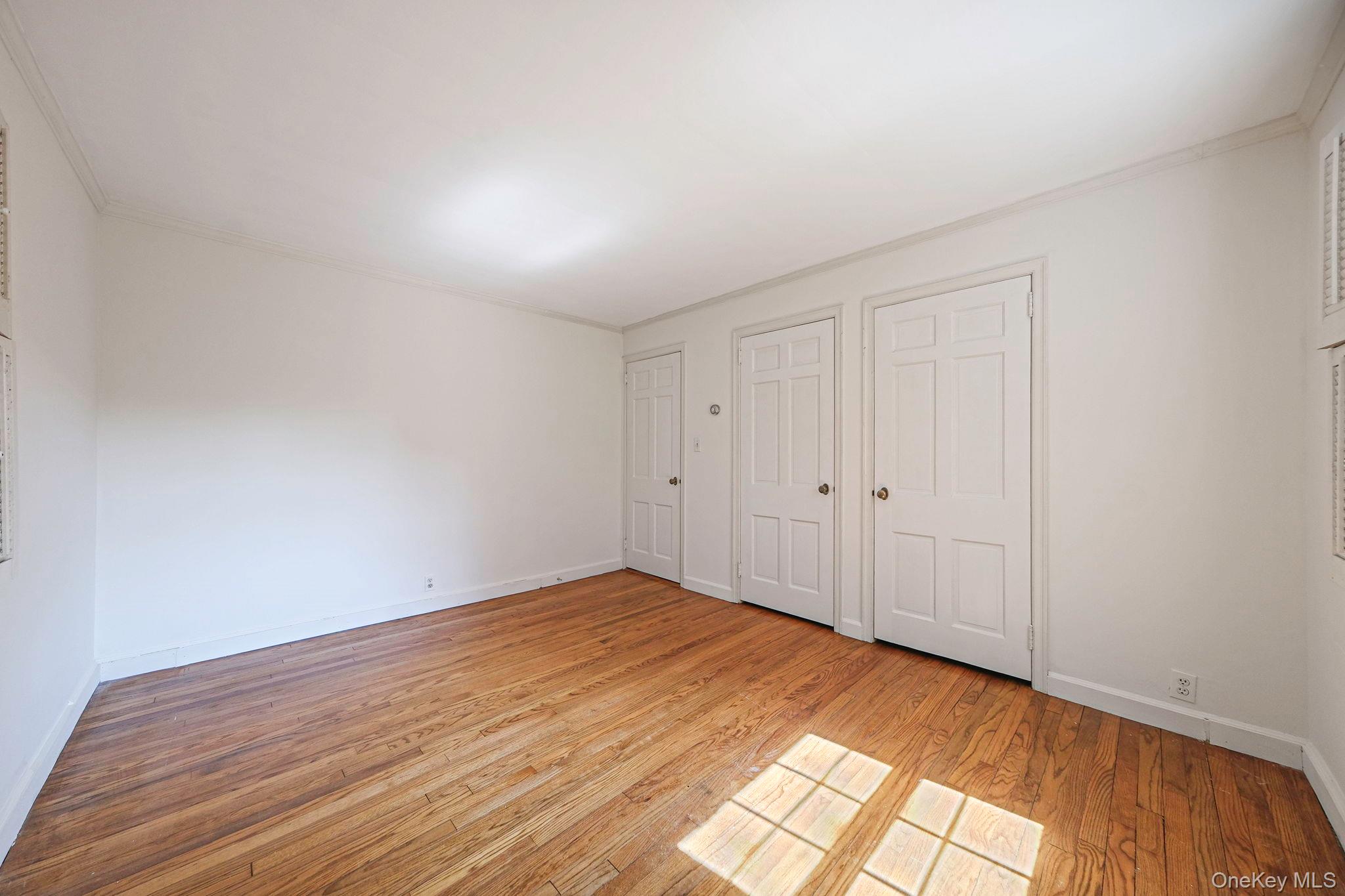 194 Huntington Bay Road Huntington, NY 11743 - Photo 35 of 50