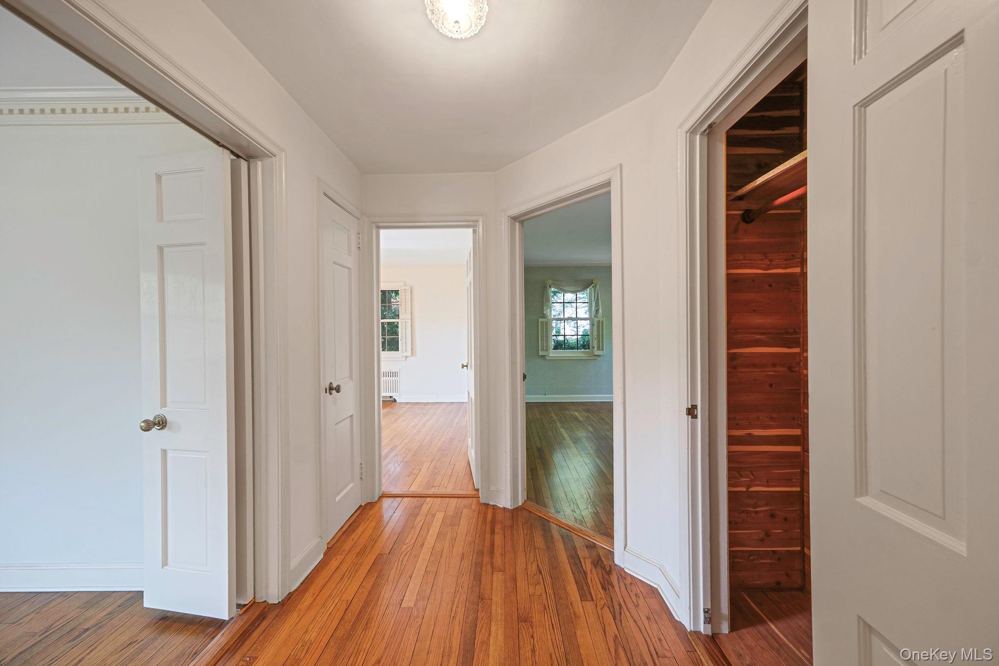 194 Huntington Bay Road Huntington, NY 11743 - Photo 36 of 50