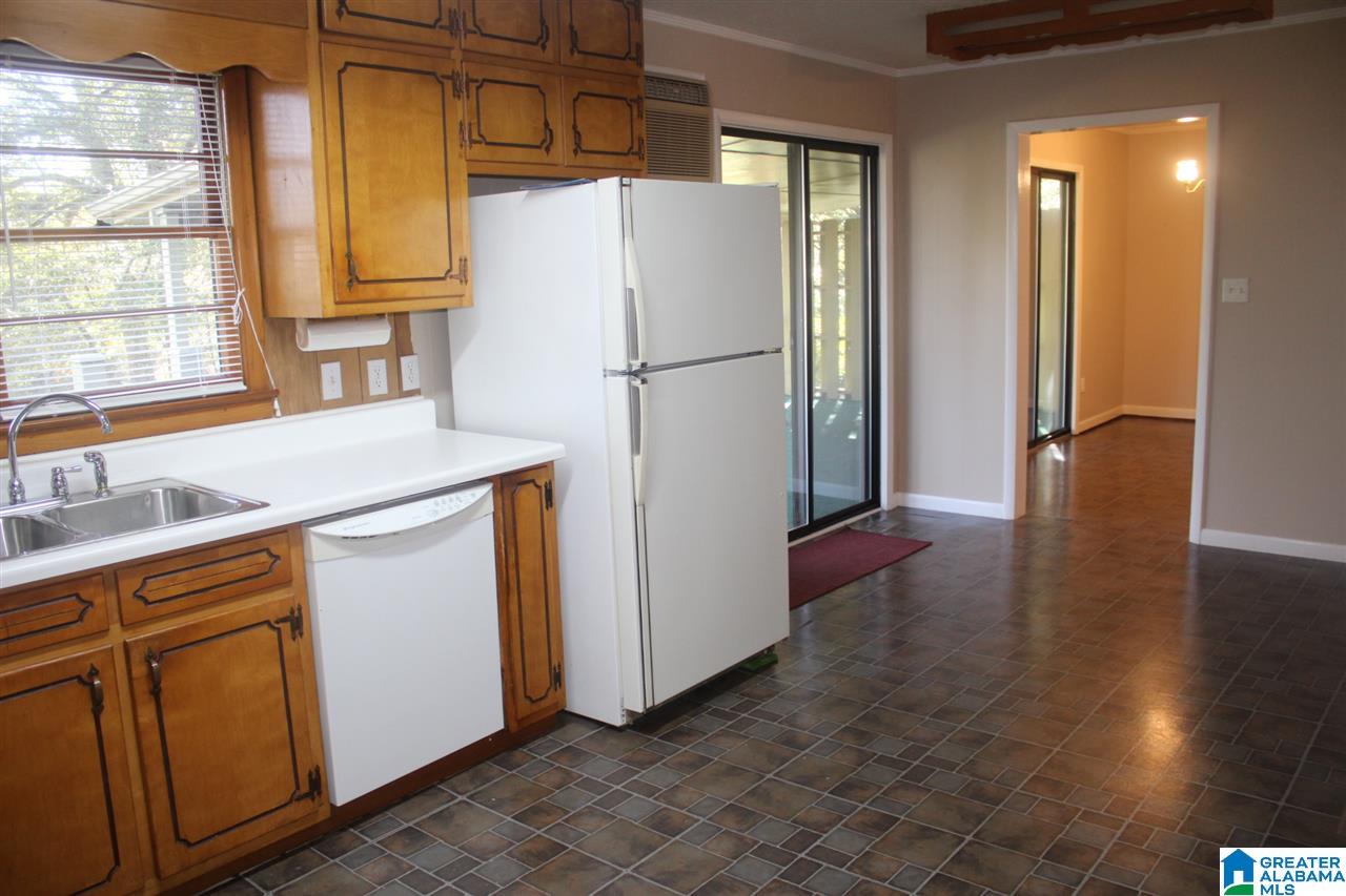 515 8th Street Southwest Alabaster, AL 35007 - Photo 4 of 18