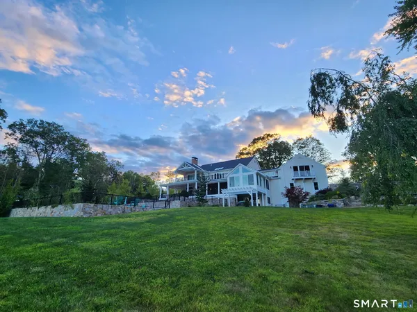 $3,100,000 | 4 Sunrise Lane, Bridgewater, CT 06752