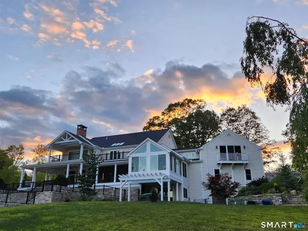 $3,100,000 | 4 Sunrise Lane, Bridgewater, CT 06752