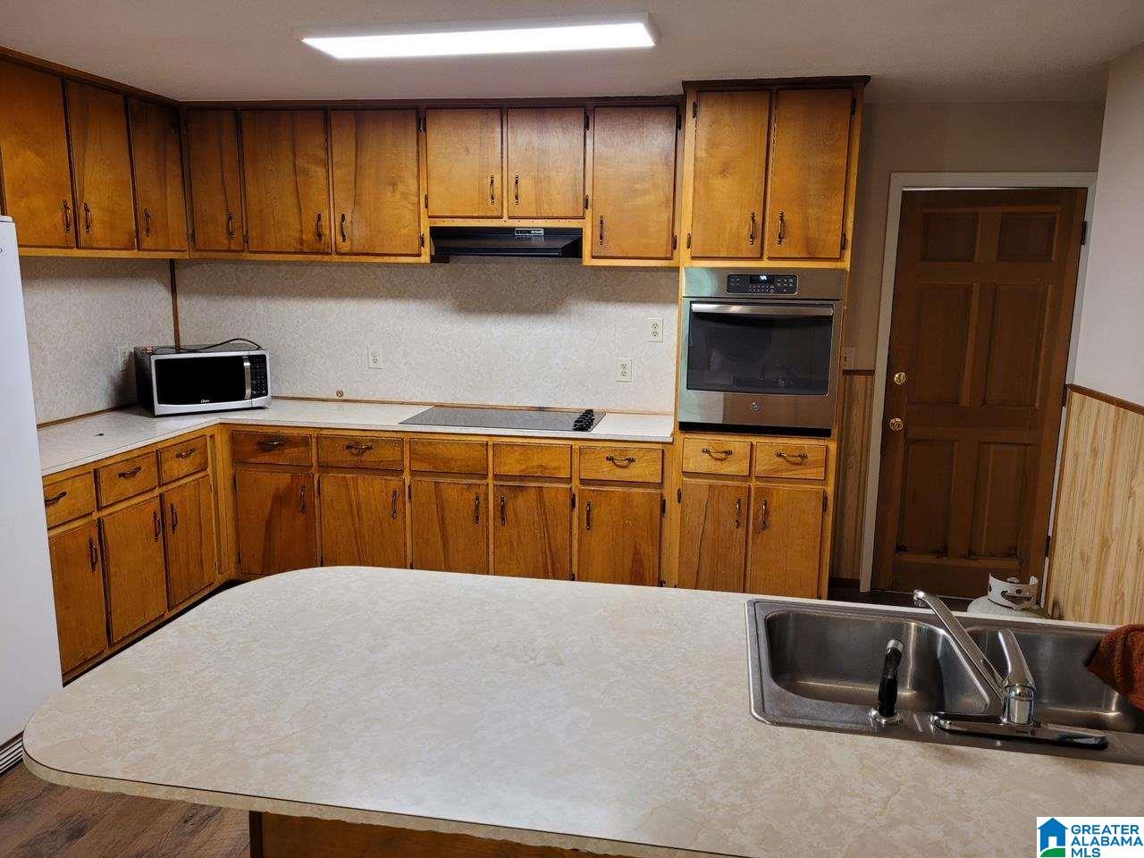 416 North Pine Hill Road Birmingham, AL 35217 - Photo 4 of 14